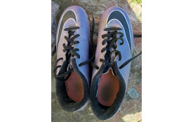 Crampon de foot Nike Pointure 35